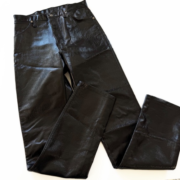 VTG WRANGLER Jeans Womens 27 Black Coated Denim Faux Leather High Rise Vinyl - Picture 3 of 15